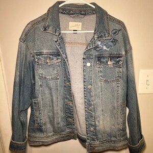 Universal Thread Denim Jacket with Floral Embroidery Size Small